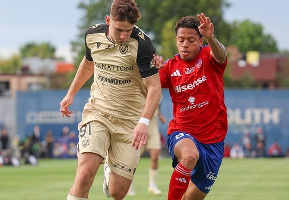 Łódź. Widzew Łódź przegrał z Rakowem Częstochowa. Koniec pewnego etapu 