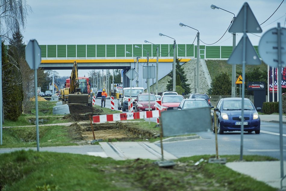 Tramwaj do Konstantynowa coraz bliżej. Rozpoczęły się prace budowlane przy torowisku