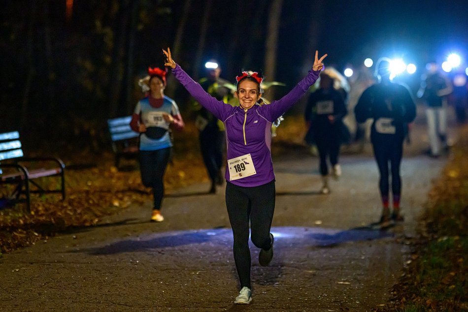 Łódź. Halloween Run w parku na Zdrowiu. Tak bawią się biegacze z Łodzi!