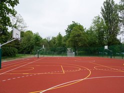 Łódź. Nowe boiska przy Szkole Podstawowej nr 182! Zagrasz tu w piłkę nożną, ręczną, koszykówkę i siatkę
