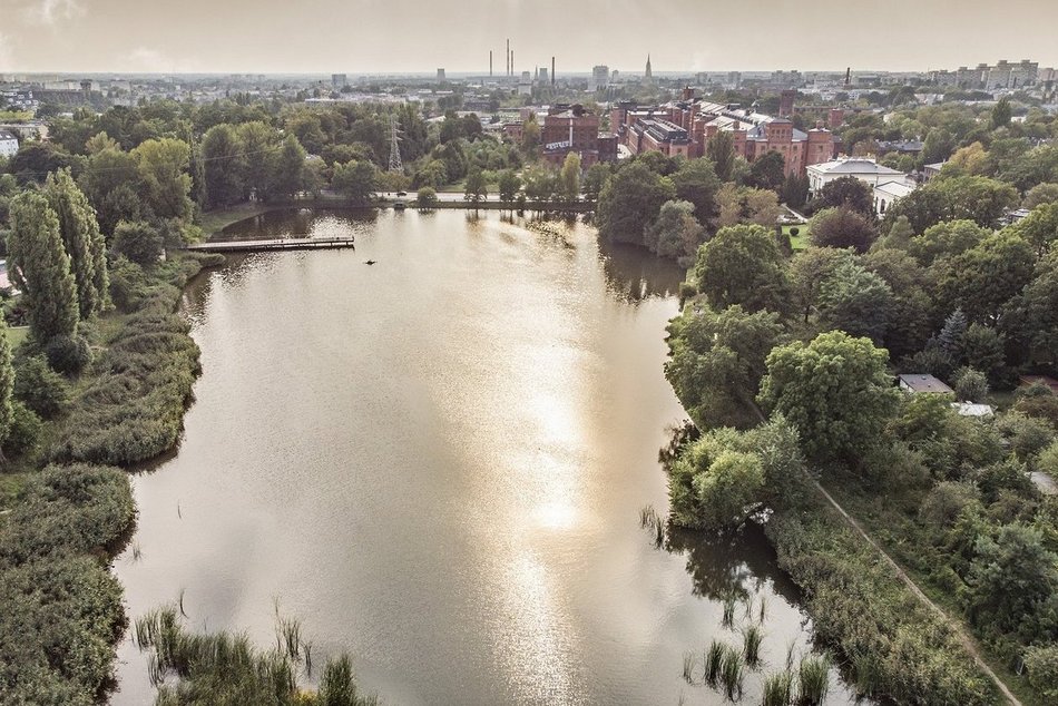 Łódź. Zbiornik przy ul. Przędzalnianej