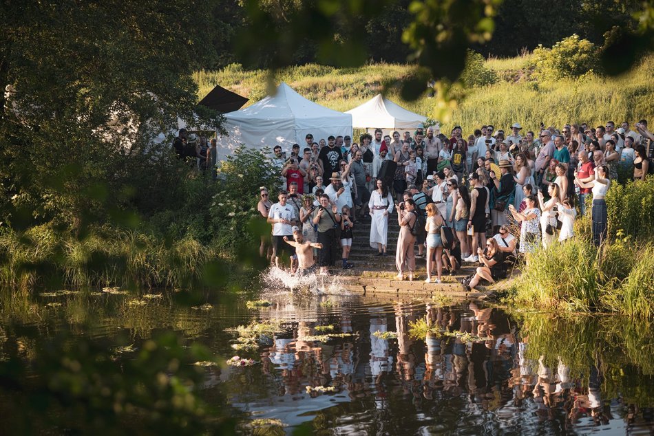 Łódź. Noc Kupały na Stawach Stefańskiego w Łodzi