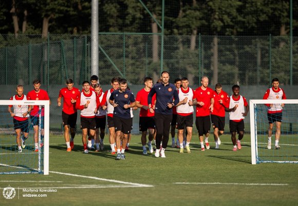 Łódź. Lech Poznań - Widzew Łódź. Po zwycięstwo z osłabionym mistrzem!