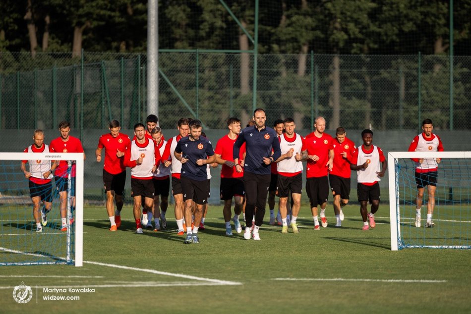 Łódź. Lech Poznań - Widzew Łódź. Po zwycięstwo z osłabionym mistrzem!