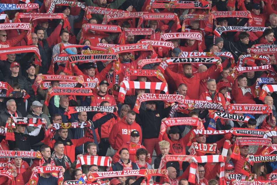 Łódź. Kibice na meczu Widzew Łódź - Bruk-Bet Termalica Nieciecza. Byłeś/aś? Znajdź się w galerii!