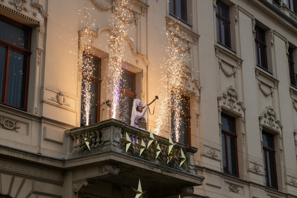 Orszak Trzech Króli w Łodzi. Tłumy łodzian świętowały w kolorowym pochodzie [ZDJĘCIA]