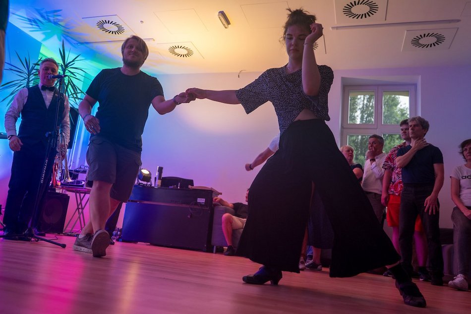 Łódź. Roztańczona niedziela w Łodzi! Mimo braku pogody tancerze nie zawiedli!