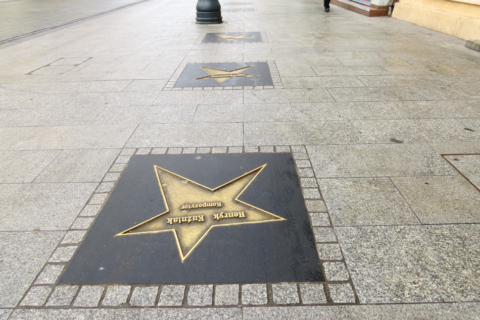 Łódź. Cios w serce HollyŁódź. Smutna historia upadku Wytwórni Filmów Fabularnych