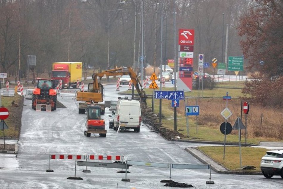 Raport z remontów ulic w Łodzi.