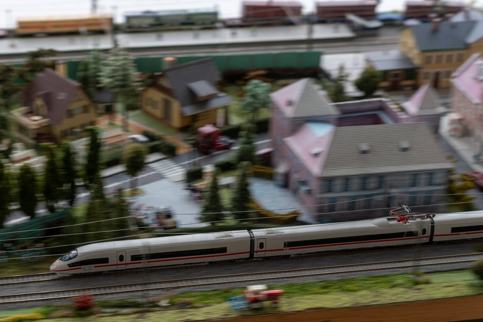 Wystawa makiet klejowych na dworcu Łódź Fabryczna