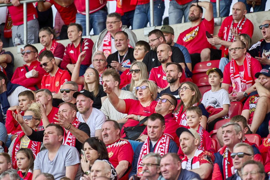 Kibice na meczu Widzewa Łódź