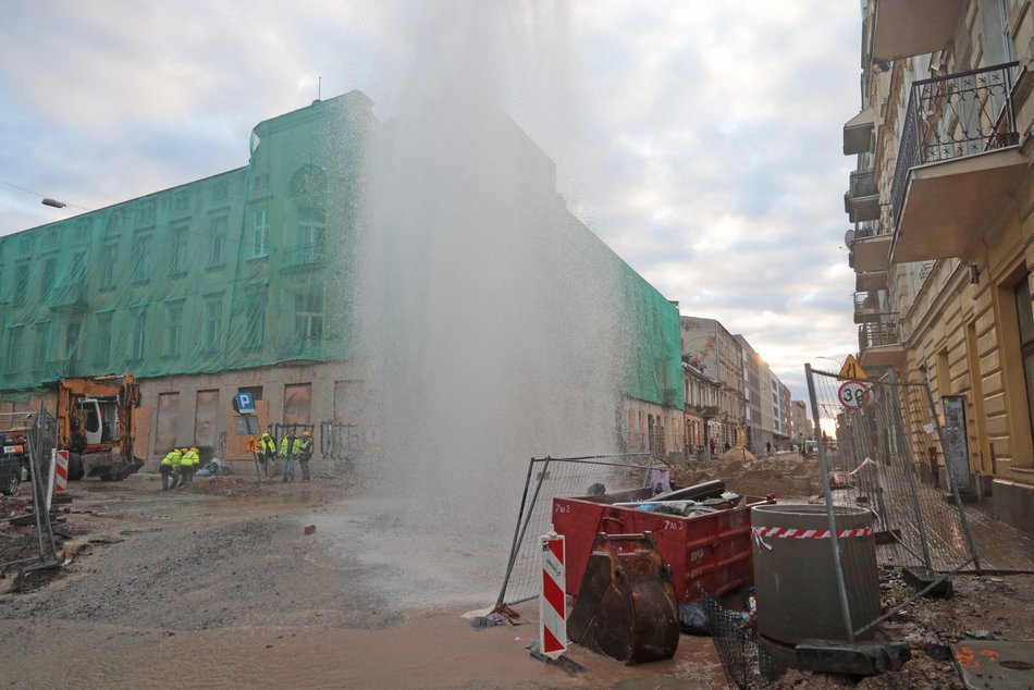 Awaria na remontowanej ulicy Legionów