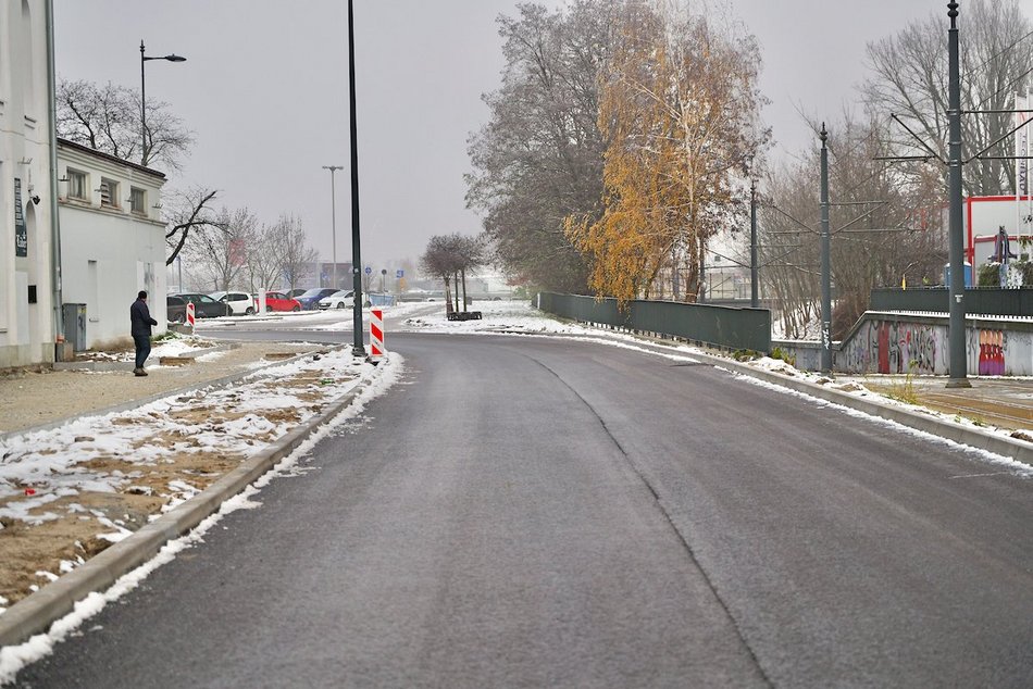 Łódź. Remont. Bratysławska Karolew w Łodzi nowy asfalt