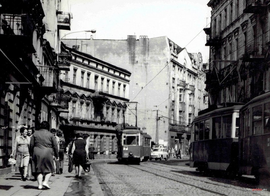 Łódź. Ul. Legionów (wówczas ul. Obrońców Stalingradu) w stronę ul. Gdańskiej - lata 1960-1965