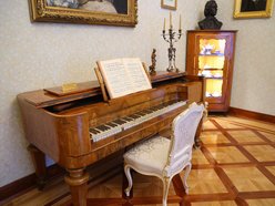 Łódź. Meble w Muzeum Miasta Łodzi