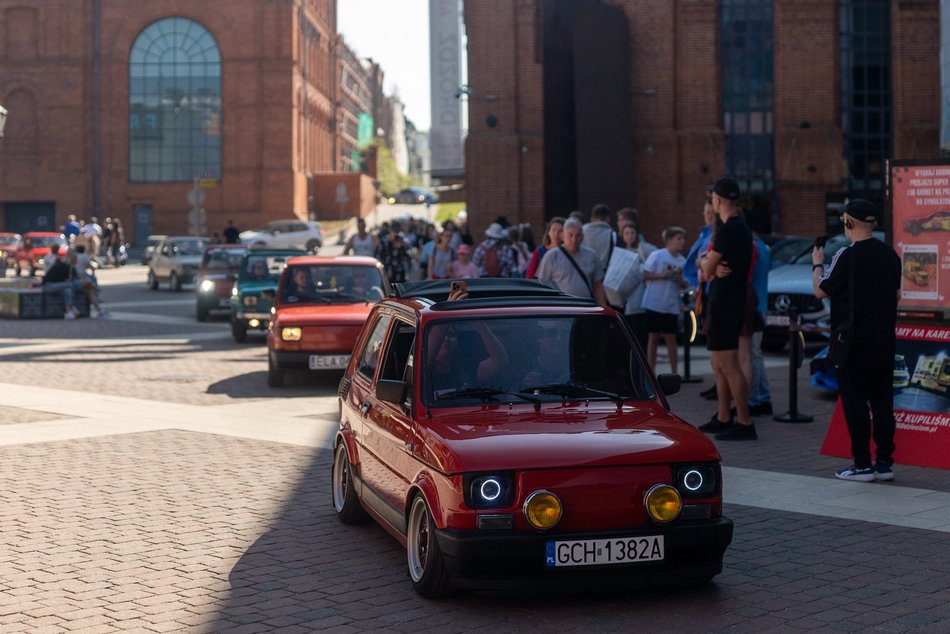 Zlot Maluchów w Manufakturze