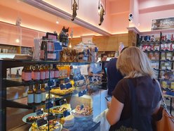 The White Bear Coffee już w Łodzi. Kolorowa kawiarnia kusi wystrojem i kawą speciality