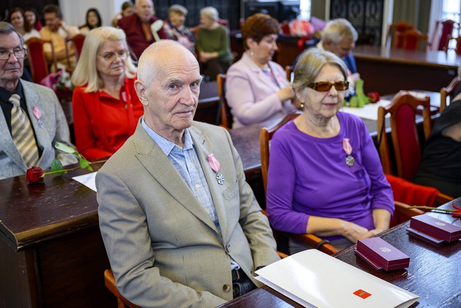 Łódź. Medale za długoletnie pożycie małżeńskie. To się nazywa wielka miłość!