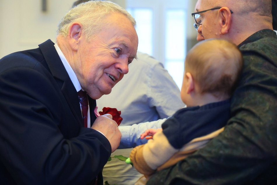 Łódź. Medale za długoletnie pożycie małżeńskie. Rekordziści są razem od 66 lat!