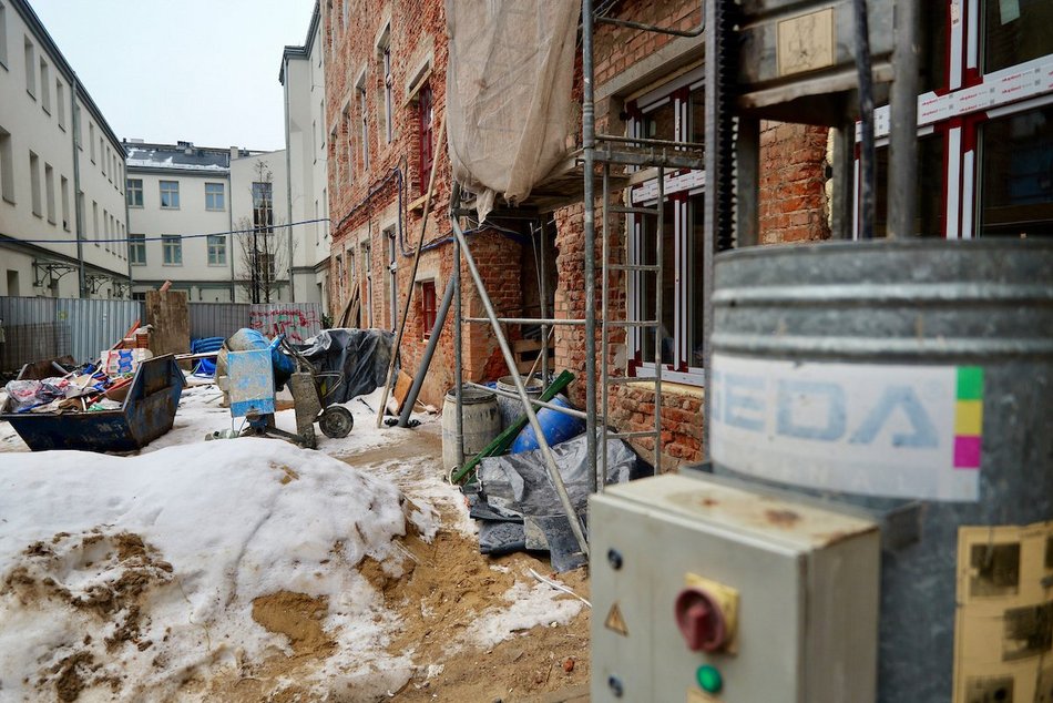 Łódź. Metamorfoza ruiny przy Włókienniczej