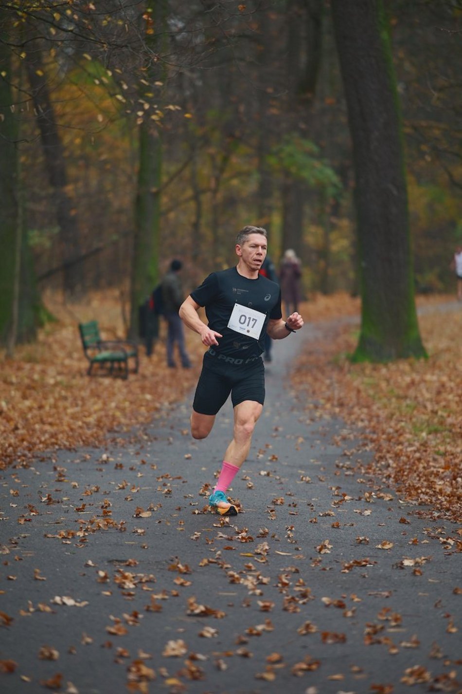 Łódź. Bieg Niepodległości w parku Julianowskim