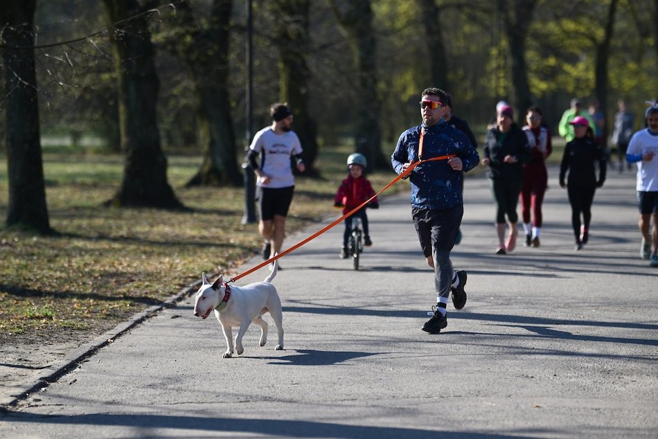 Łódź. Wielkanocny Parkrun w Parku Poniatowskiego