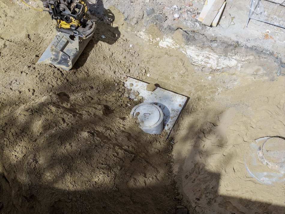 Famuła przy Ogrodowej w Łodzi naładowana ekorozwiązaniami! Powstają zbiorniki retencyjne!