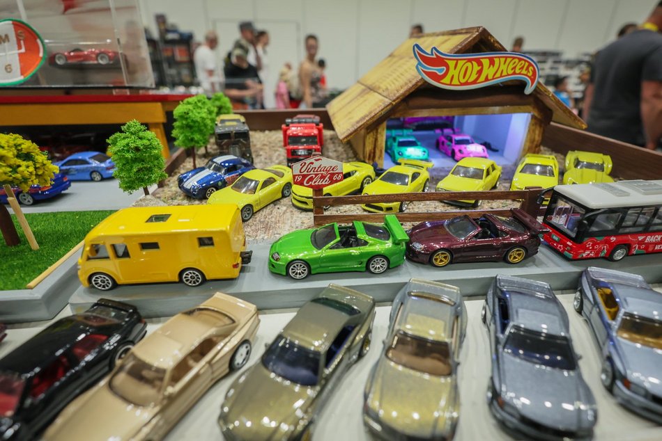 Łódź. Hot Wheels opanowały halę Expo Łódź! Setki miniatur aut, wyścigi na żywo i nie tylko!