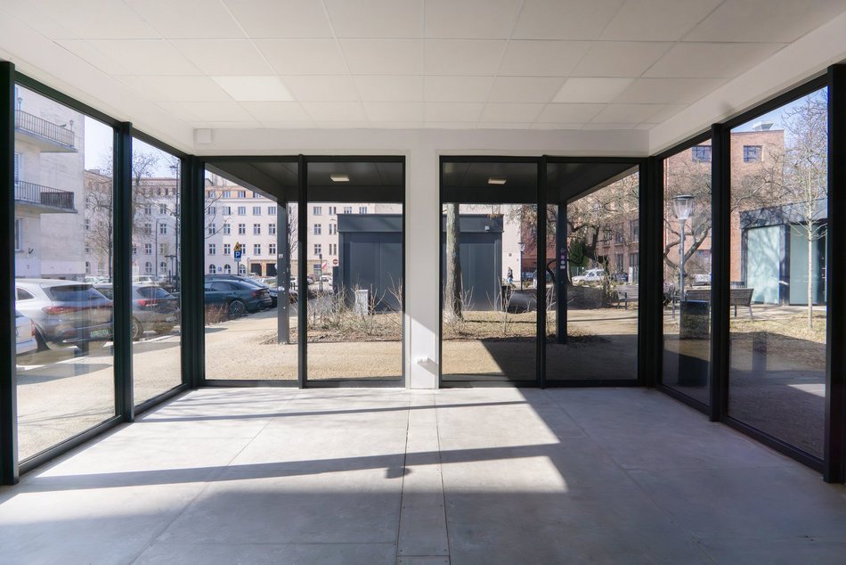 Łódź. Plac Komuny Paryskiej w Łodzi otwiera się na najemców. Stwórz tam własny biznes!