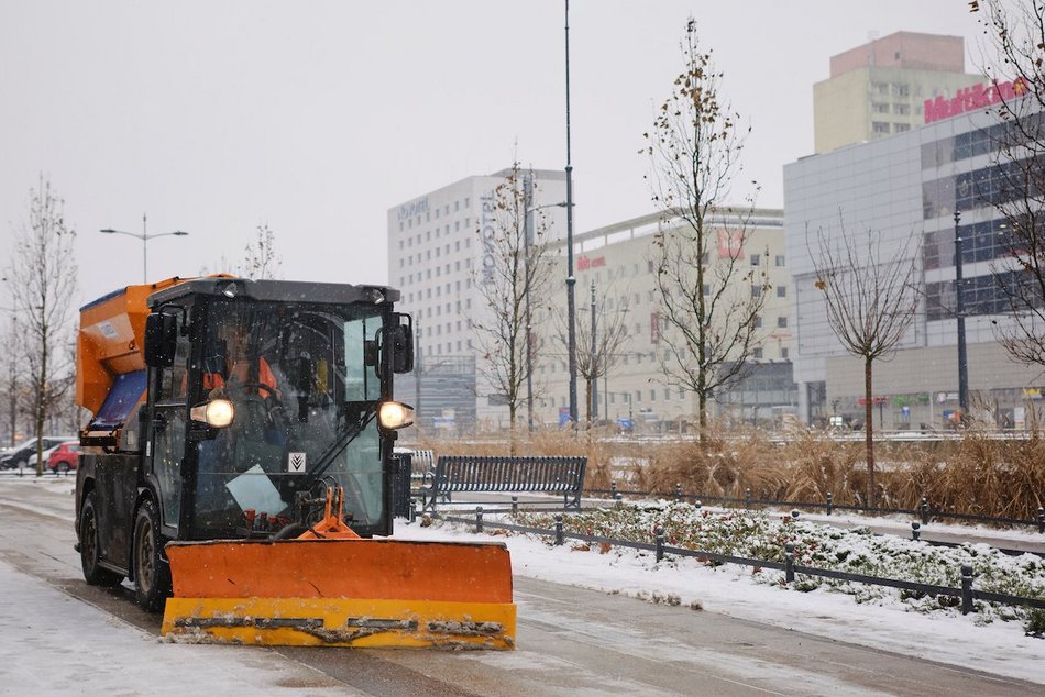 Łódź. Akcja „Zima" na ulicach Łodzi. Służby pracują w trybie ciągłym
