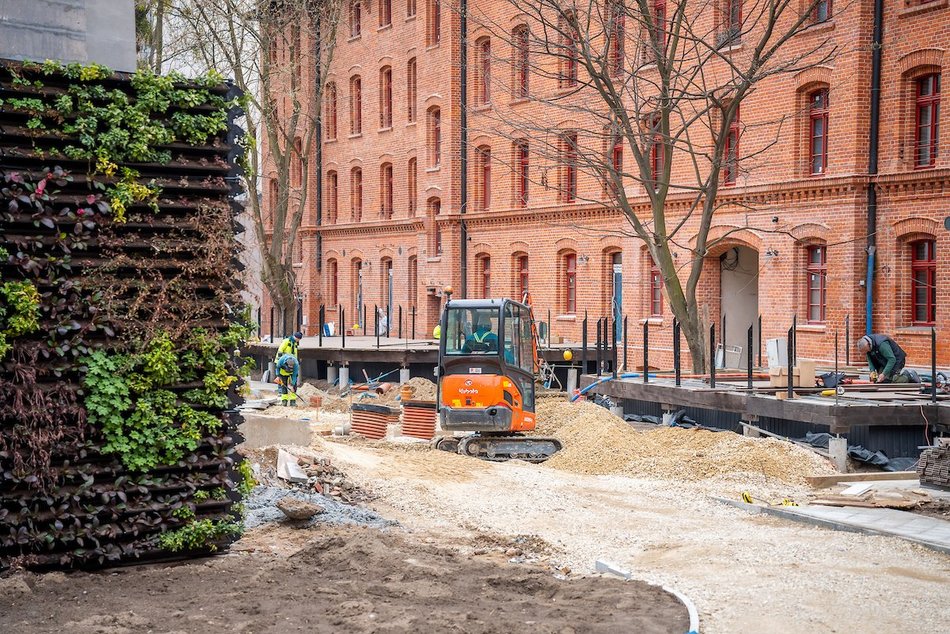 Łódź. Famuły przy Ogrodowej 24 w Łodzi prawie gotowe!