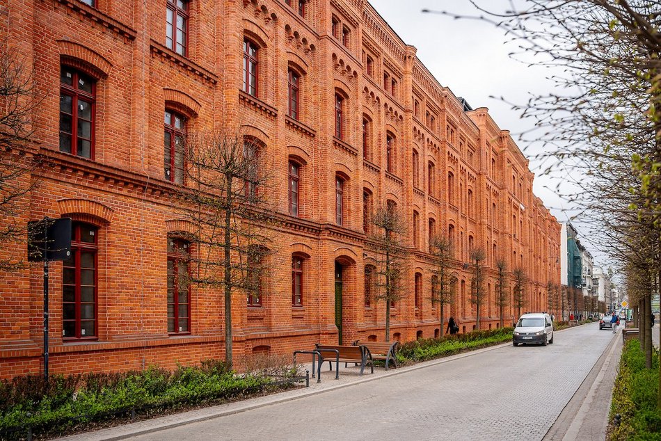 Łódź. Famuły przy Ogrodowej 24 w Łodzi prawie gotowe!