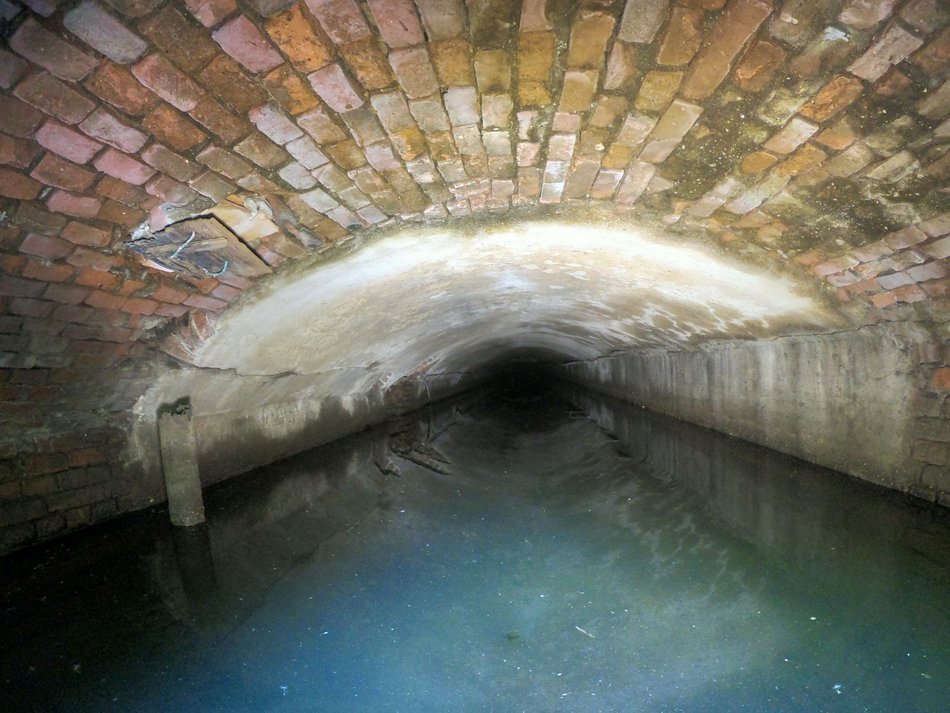 kanał podziemnej rzeki