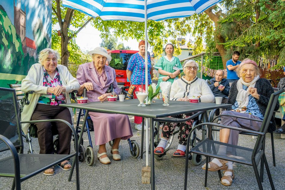 Otwarcie cukierni seniorów