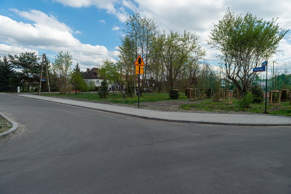 Łódź. Były gruntówki, jest asfalt! Drogi w Łodzi z nową nawierzchnią