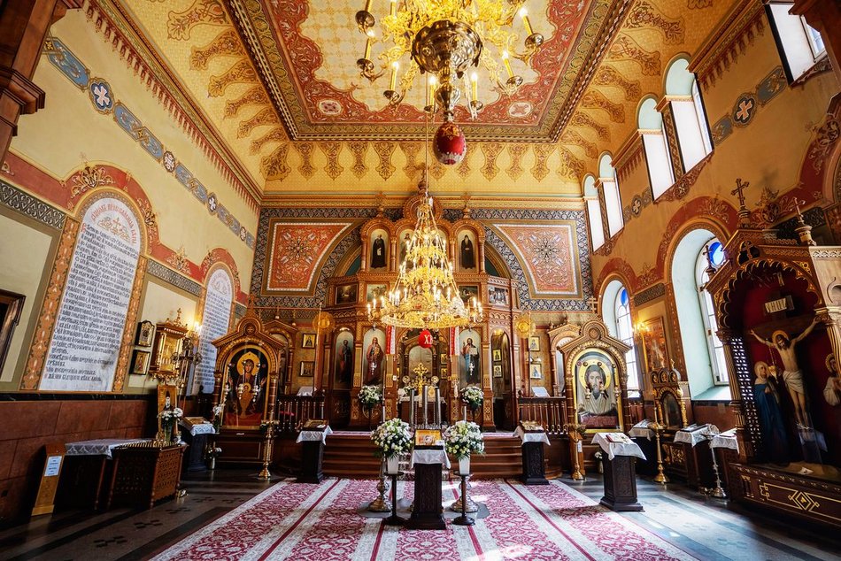 Łódź. Cerkiew w Łodzi zachwyci każdego. Widziałeś, jak zjawiskowo wygląda w środku?
