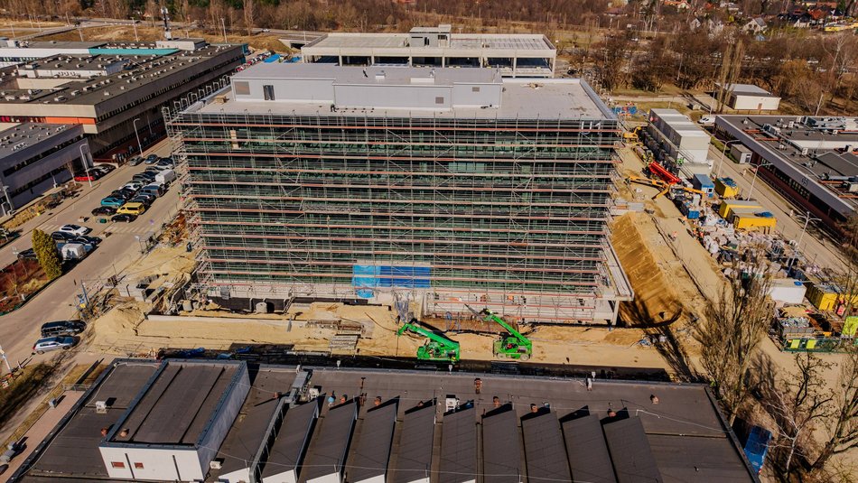 Łódź. Wielka budowa przy CKD z lotu ptaka. Powstaje nowy gmach Uniwersytetu Medycznego