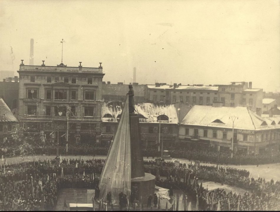 Łódź. pomnik Tadeusza Kościuszki na placu Wolności w Łodzi