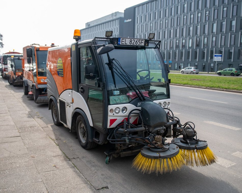 Na łódzkie ulice wyjechały nowe mechaniczne zamiatarki