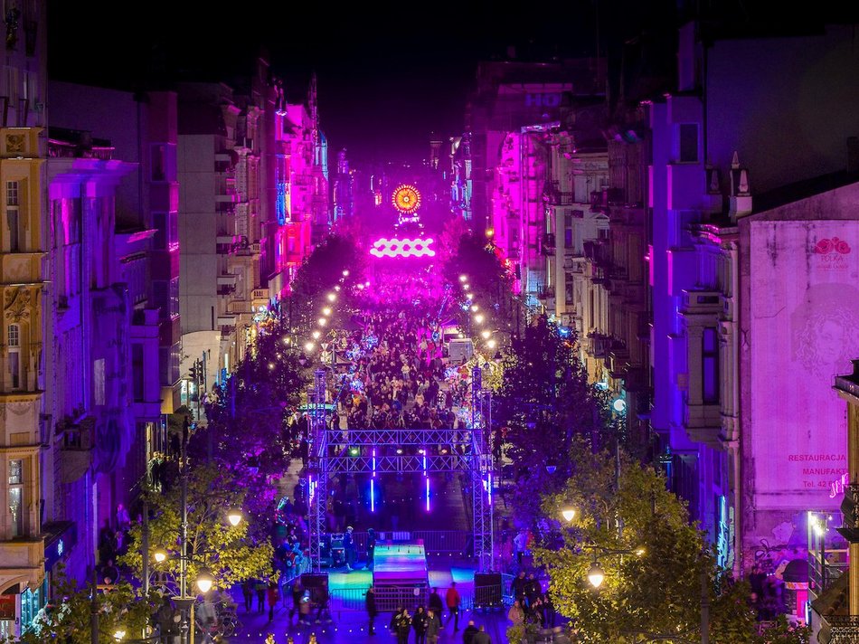 Łódź. Tłumy na Light Move Festival Łódź 2025! Mnóstwo pozytywnej energii!