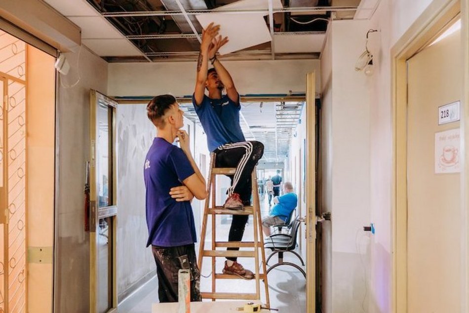 Remont w DPS przy Podgórnej w Łodzi na finiszu. Będzie bezpieczniej i piękniej dla łodzian