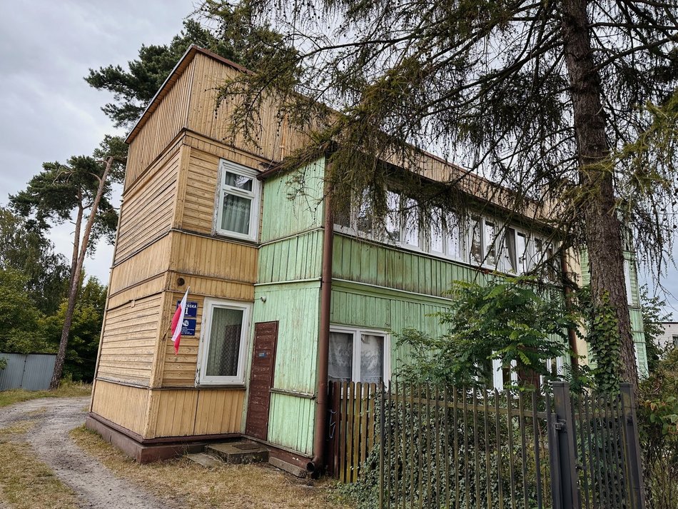 Kolumna-Las, Łask, zabytkowe wille, architektura drewniana