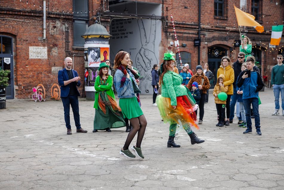 Zielona parada przeszła Piotrkowską! Tłumy świętują z okazji Dnia Świętego Patryka