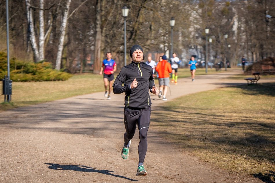 Łódź. Parkrun w Parku Poniatowskiego w Łodzi. Brałeś udział w biegu? Znajdź się na zdjęciach!