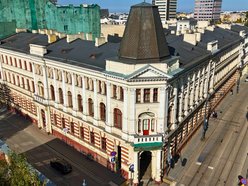 Łódź. Poczta Główna w Łodzi do wynajęcia. Do tego budynku niegdyś ustawiały się tłumy!