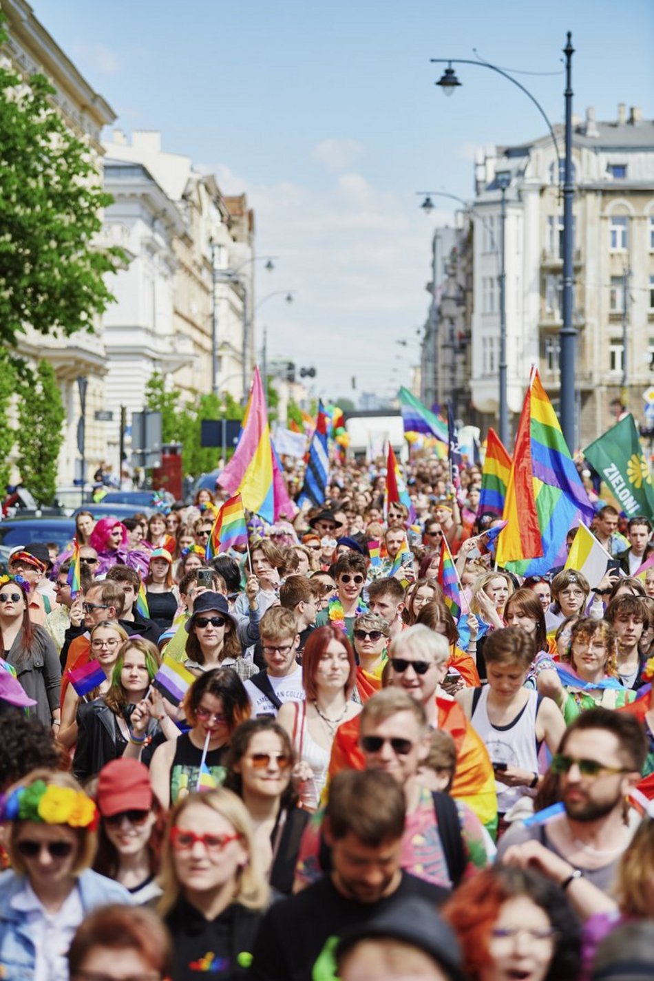 Uczestnicy Marszu Równości na ulicach Łodzi