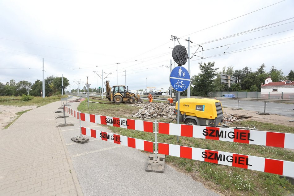 Remonty torowisk na rondzie Lotników Lwowskich i Żabieńcu