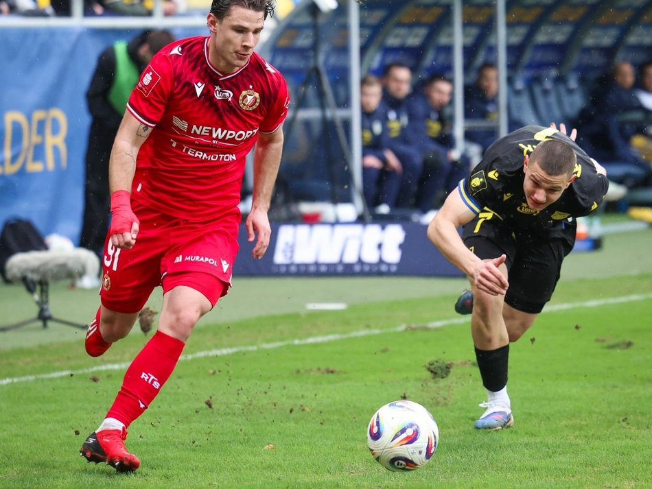 Walka o utrzymanie. Widzew Łódź wraca z Gdyni z zaledwie jednym punktem