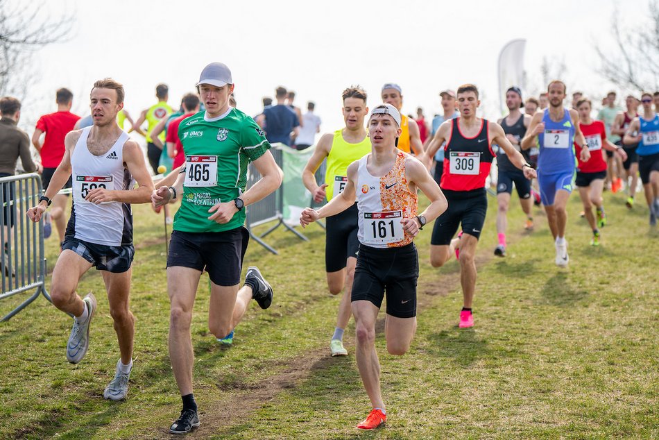 Łódź. Akademickie Mistrzostwa Polski w biegach przełajowych. Znajdź się na zdjęciach!