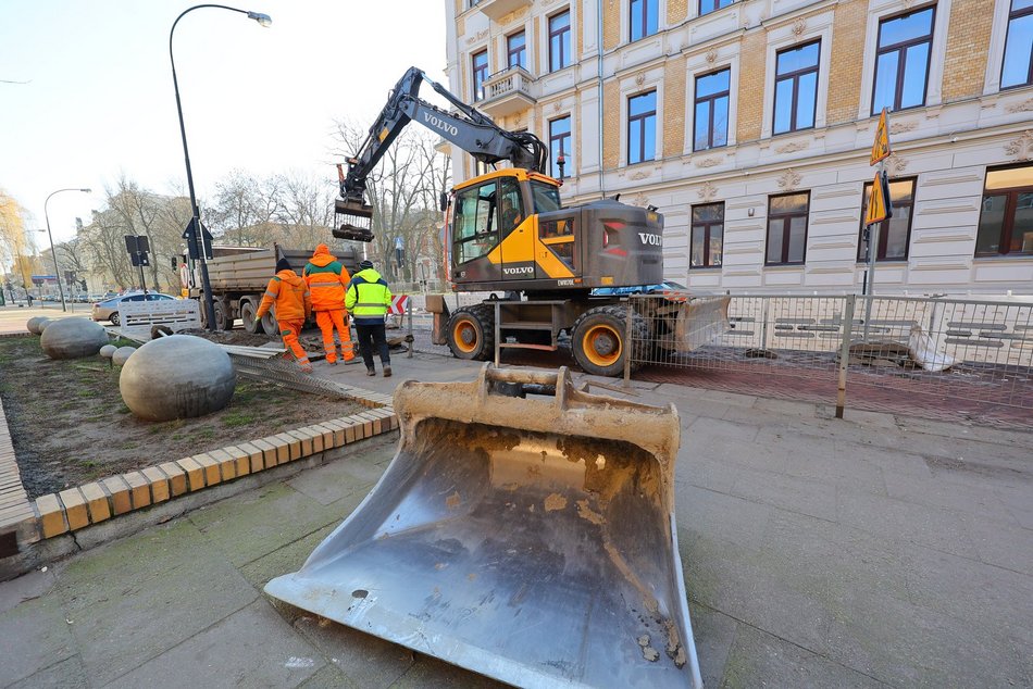 Łódź. Drogowcy rozpoczęli ostatni etap prac na Jaracza